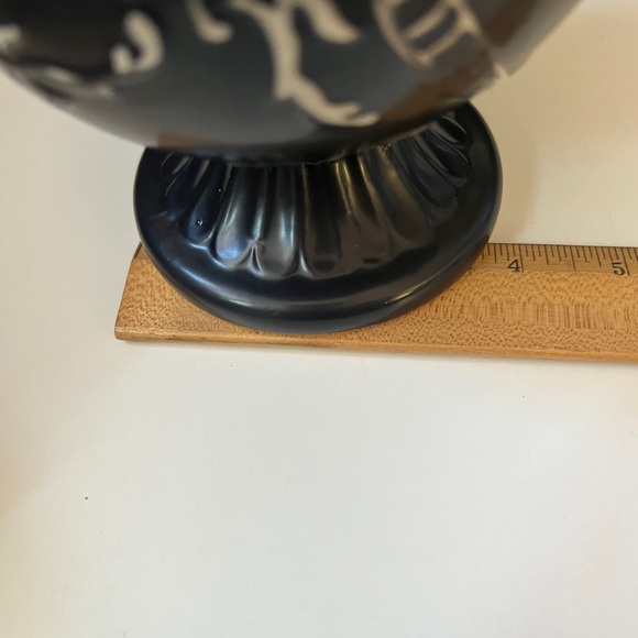 NWT Ceramic Apothecary Jar Embossed Ornate Skull Design “Pick Your Poison” 9.5” - Picture 13 of 15